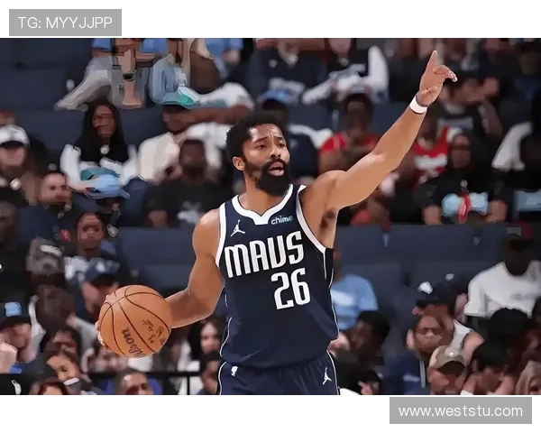 黄蜂大胜独行侠迎5连胜 威廉姆斯斩获18分